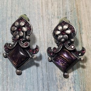 Purple rhinestones Earrings.
